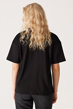 Loose Fit Rahat Kesim %100 Pamuk Bisiklet Yaka Siyah Tişört - Black-W7R9EE001 (görsel 6)