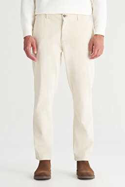 Pamuklu Regular Fit Normal Kesim Cepli Esnek Kadife Jogger Pantolon - Beige-WM010300524