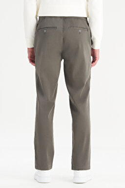 Pamuklu Slim Fit Dar Kesim Cepli Yumuşak Dokulu Esnek Pantolon - Light Khaki-WM01200001UU (görsel 4)