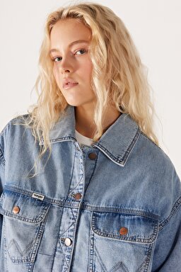 Relaxed Fit Geniş Kesim %100 Pamuk Açık Mavi Trucker Jean Denim Kot Ceket - Scare Crow-WU41W9501 (görsel 3)