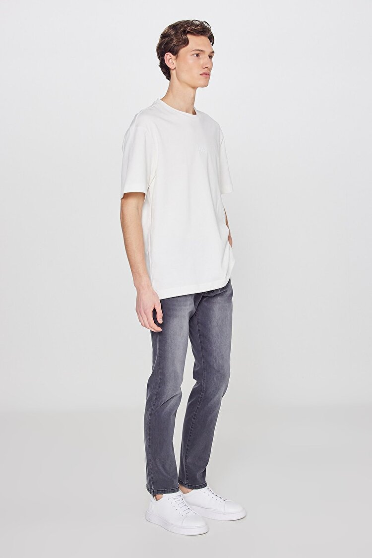 Slim Tapered Fit Dar Kesim Normal Bel Düz Paça Extreme Motion Koyu